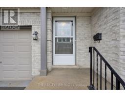 17 - 20 WINDEMERE PLACE - 5