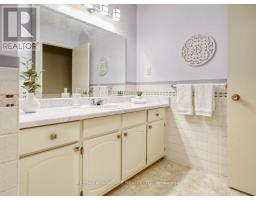 150 GUILDFORD CRESCENT - 37