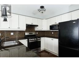 26 - 270 NORTH CENTRE ROAD - 11