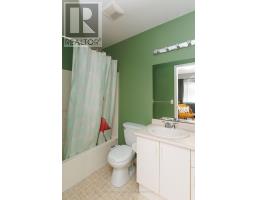 26 - 270 NORTH CENTRE ROAD - 14