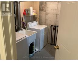 26 - 270 NORTH CENTRE ROAD - 31