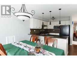 26 - 270 NORTH CENTRE ROAD - 6