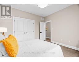 28 ALEXANDER GATE - 17