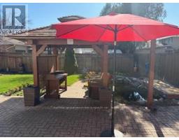 9 WILLOWDALE PLACE - 24