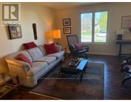 9 WILLOWDALE PLACE - 5