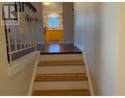 9 WILLOWDALE PLACE - 9