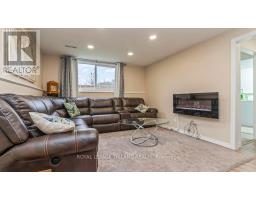 66 GARLAND CRESCENT - 23