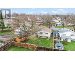 66 GARLAND CRESCENT - 35