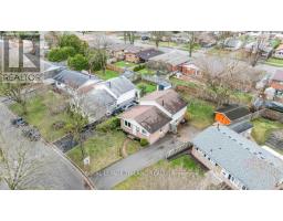 66 GARLAND CRESCENT - 36