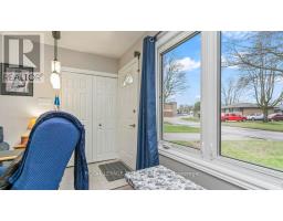 66 GARLAND CRESCENT - 4