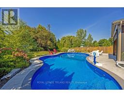 139 SKYLINE AVENUE - 41