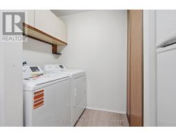 135 - 1096 JALNA BOULEVARD - 16