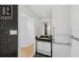 1004 - 600 TALBOT STREET - 25