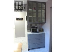 33 - 474 SOUTHDALE ROAD E - 17