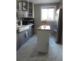 33 - 474 SOUTHDALE ROAD E - 22