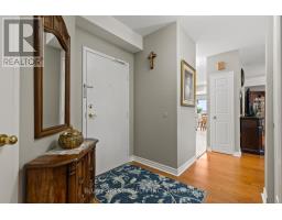 203 - 744 WONDERLAND ROAD S - 14