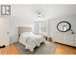 718 WONDERLAND ROAD S - 13