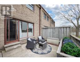 718 WONDERLAND ROAD S - 21