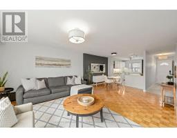 718 WONDERLAND ROAD S - 4