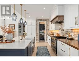 2500 KAINS ROAD - 12