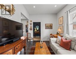 3 MARMORA STREET - 5