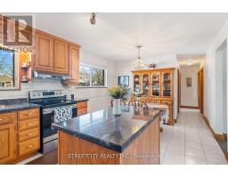 306 BURLINGTON CRESCENT - 22