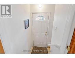 306 BURLINGTON CRESCENT - 24