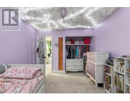 19 KENDALL COURT - 34