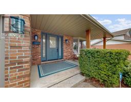 14 WHISPERWOOD CRESCENT - 5