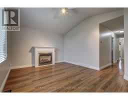 42 OLDEWOOD CRESCENT - 10