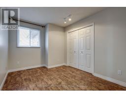 42 OLDEWOOD CRESCENT - 12