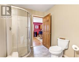 114 CONNAUGHT AVENUE - 14