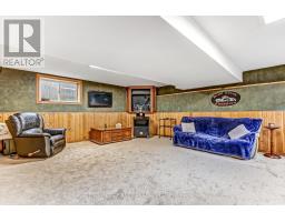 114 CONNAUGHT AVENUE - 17