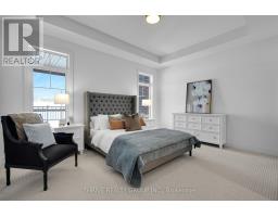 15 - 1080 UPPERPOINT AVENUE - 24