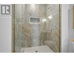 15 - 1080 UPPERPOINT AVENUE - 27