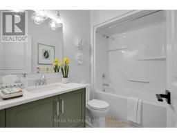 15 - 1080 UPPERPOINT AVENUE - 32