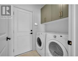 15 - 1080 UPPERPOINT AVENUE - 33