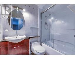 605 - 1600 ADELAIDE STREET N - 14