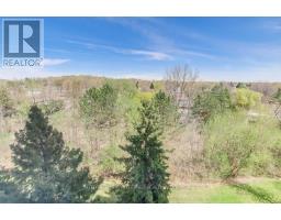 605 - 1600 ADELAIDE STREET N - 21