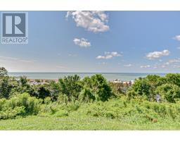 47 - 374 FRONT STREET - 31