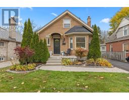 22 BRISCOE STREET E - 1