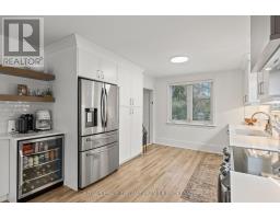 22 BRISCOE STREET E - 13