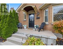 22 BRISCOE STREET E - 2