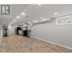 22 BRISCOE STREET E - 29