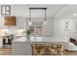 22 BRISCOE STREET E - 9