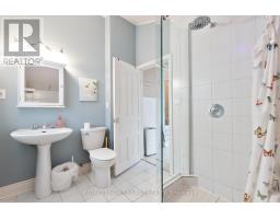 32 ST ANDREW STREET - 17