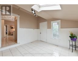 32 ST ANDREW STREET - 23