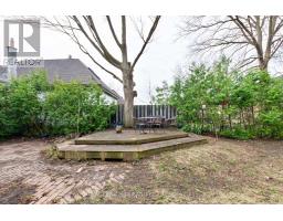 32 ST ANDREW STREET - 27