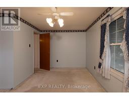 1109 SPRUCEDALE ROAD - 20