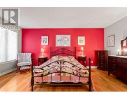 52 - 1500 RICHMOND STREET - 22